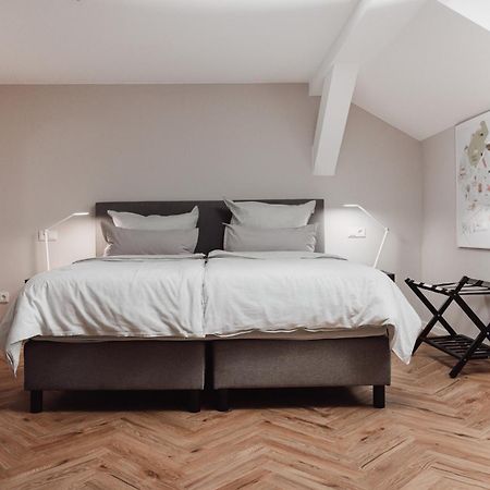 Dom Apartment III - Modern & Zentral Mit Kostenfreiem Parkplatz Fulda Eksteriør billede